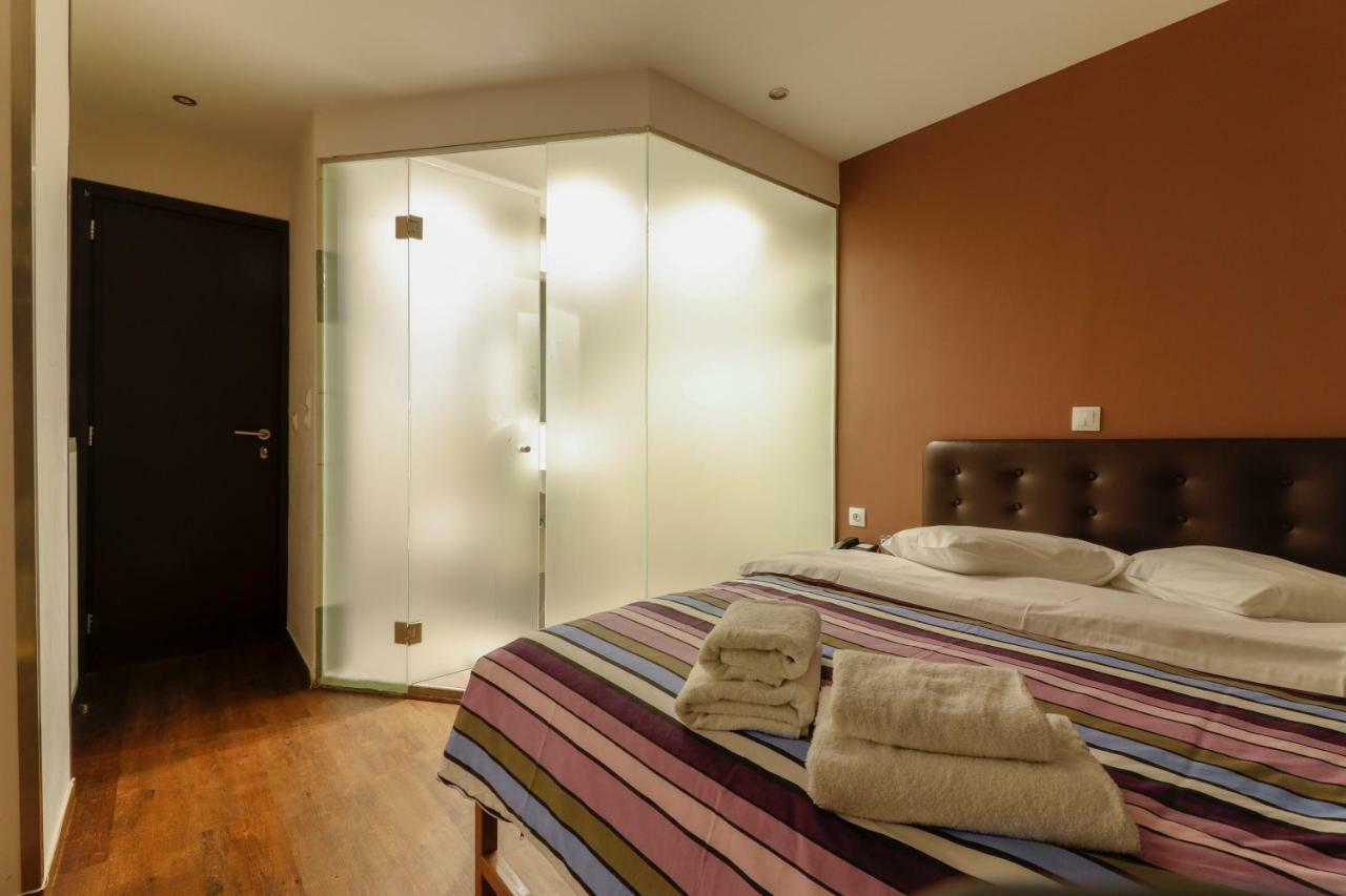 Mansion Hotel Atene Esterno foto
